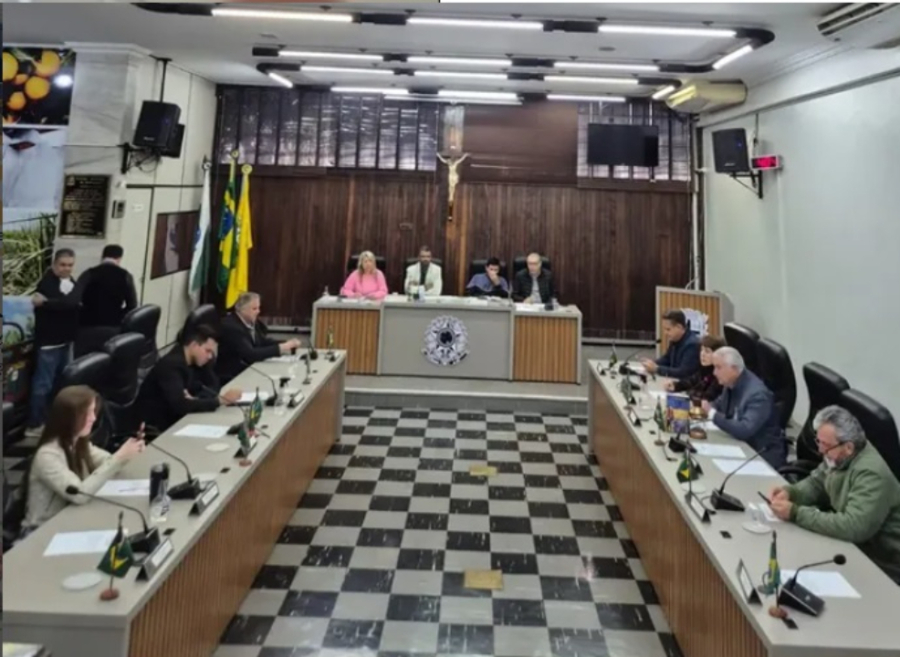 Câmara de Paranavaí aprova reajuste do IPTU 