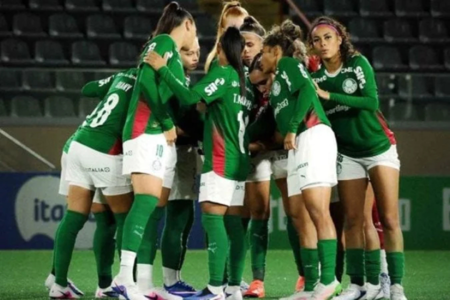 Palmeiras encosta na liderança do Feminino.