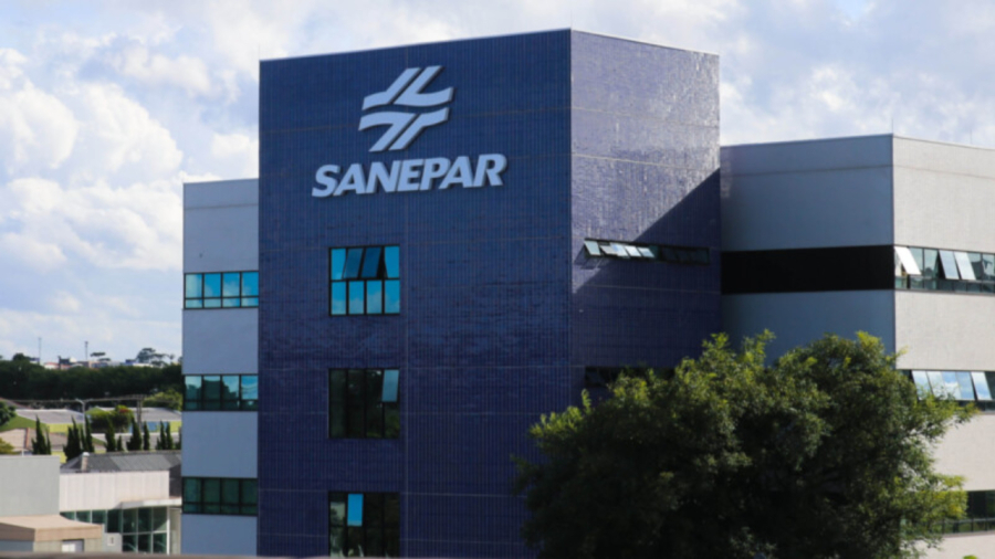 Clientes da Sanepar podem pagar contas atrasadas sem sair de casa.