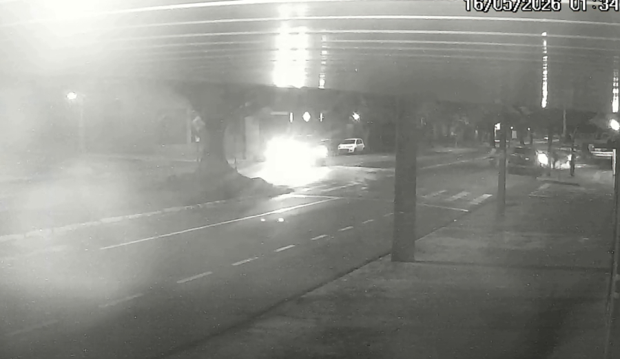 Motociclista morre após batida em cruzamento 