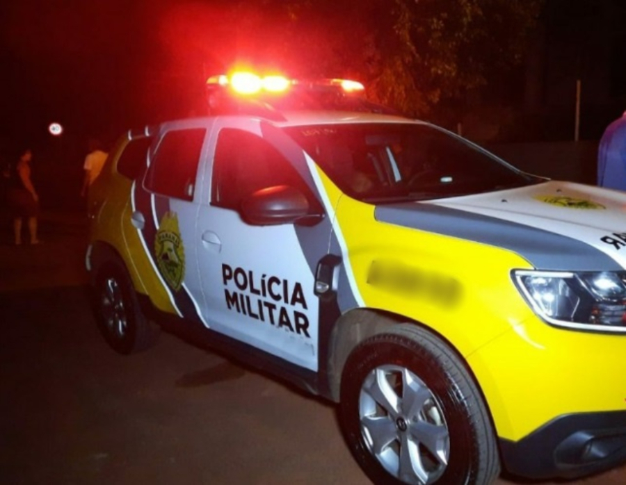Homem embriagado é preso após acidente.