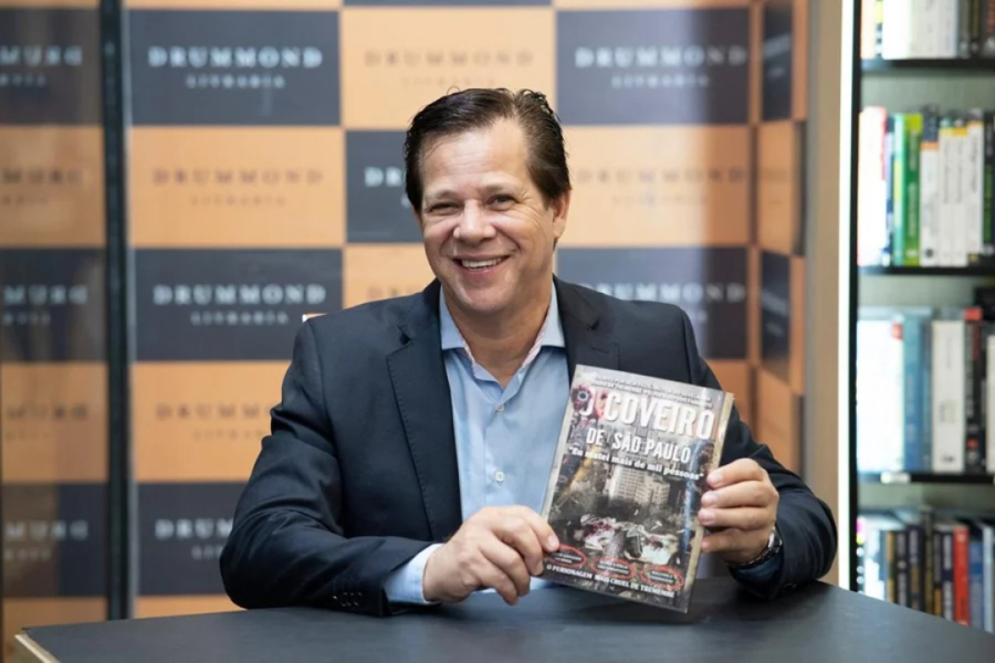 Homem que matou mais de mil pessoas vira livro