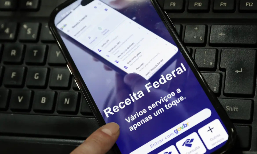 Receita paga nesta sexta maior lote de restituição do IR 