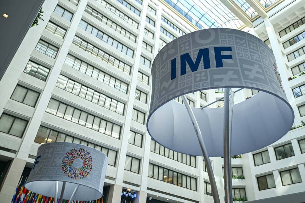 Brasil deve voltar a ser 10ª maior economia