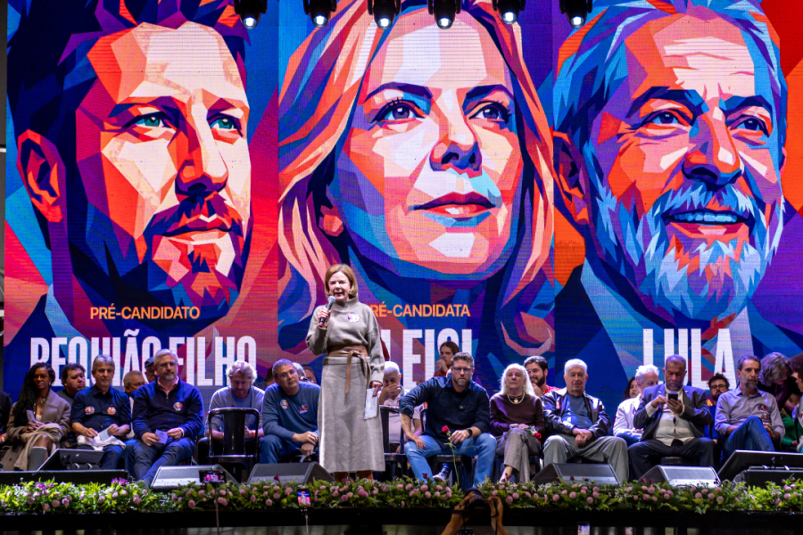 Lançada pré-candidaturas de Requião Filho e Gleisi 