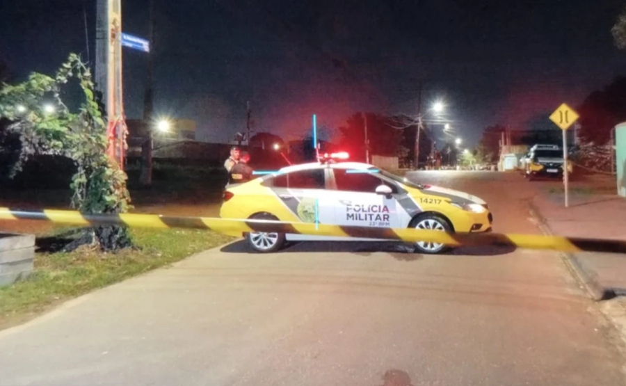 Homem atira contra policiais durante fuga e morre 
