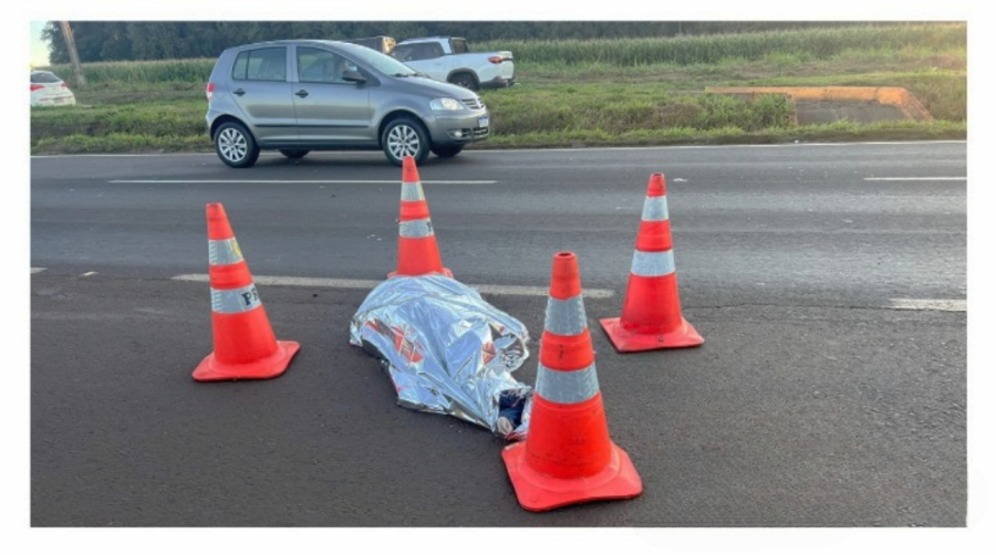 Homem morre atropelado  na saída de Maringá.