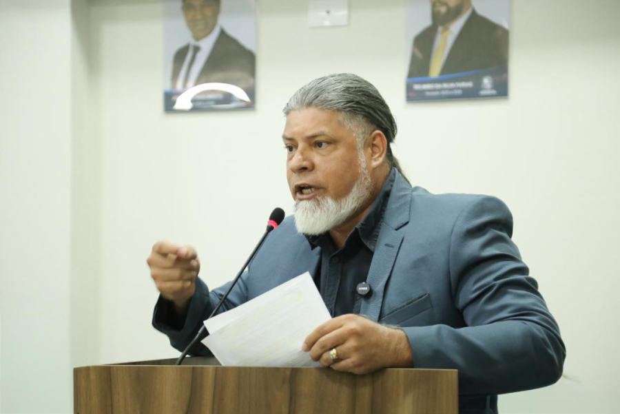Vereador indaga se Prefeitura estuda tarifa zero.