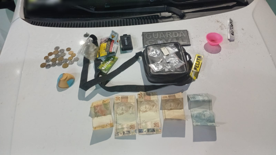 Preso por tráfico após chamar atenção da GCM.