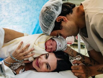 Sthefany anuncia nascimento do terceiro filho