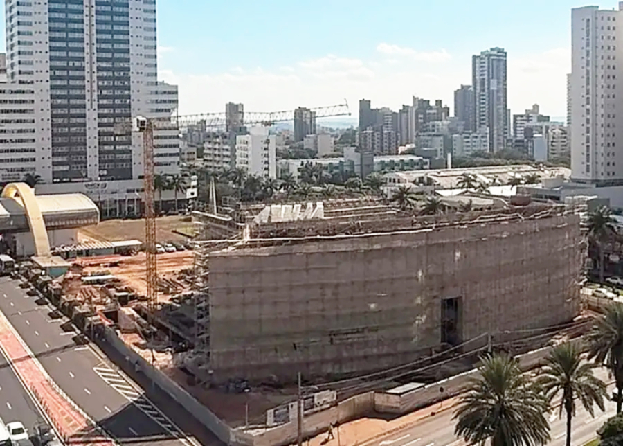 Centro de Eventos atinge 46% das obras