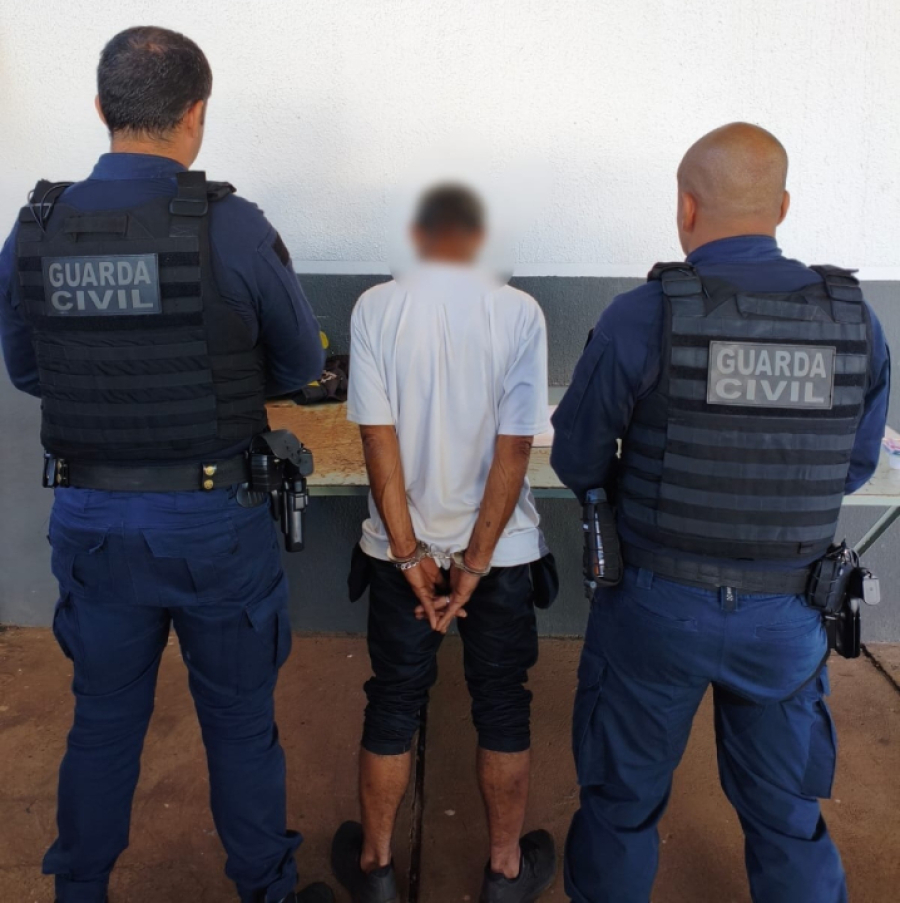 Abordagem termina com apreensão de droga
