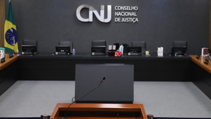 Juízes que vão estudar ‘penduricalhos’ receberam até R$ 332,2 mil por mês