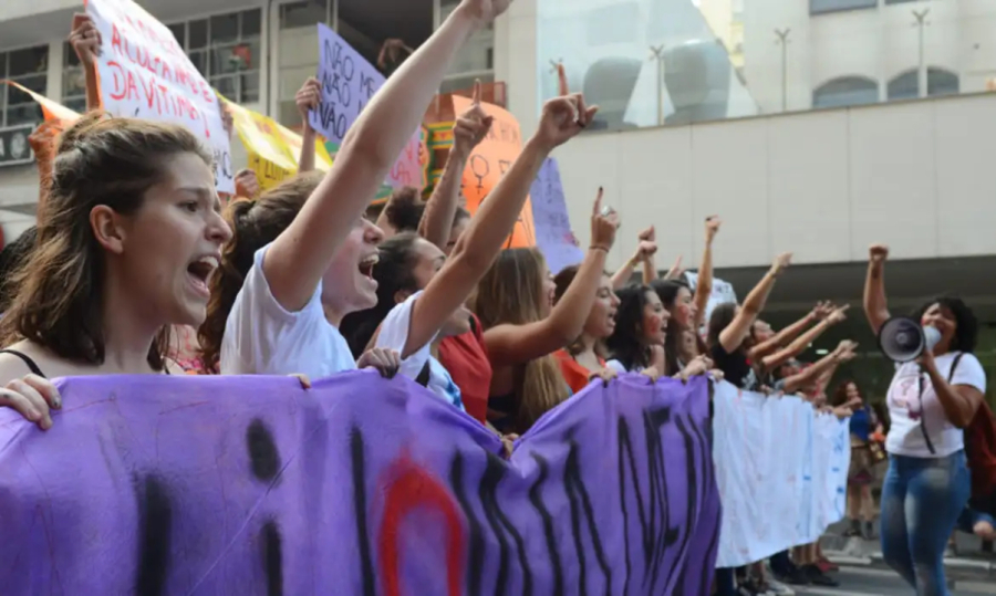 Justiça já concedeu 225 mil medidas protetivas de urgência.