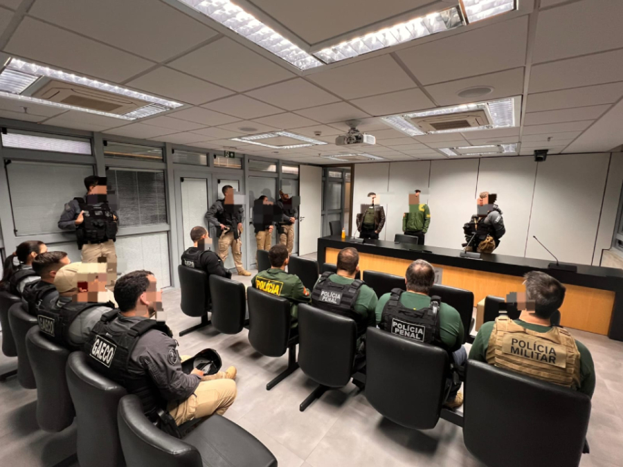 Grupo neonazista com policiais e advogado é denunciado pelo MPSC