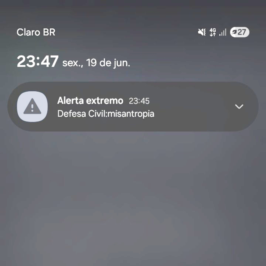 Brasileiros recebem alerta fake da Defesa Civil