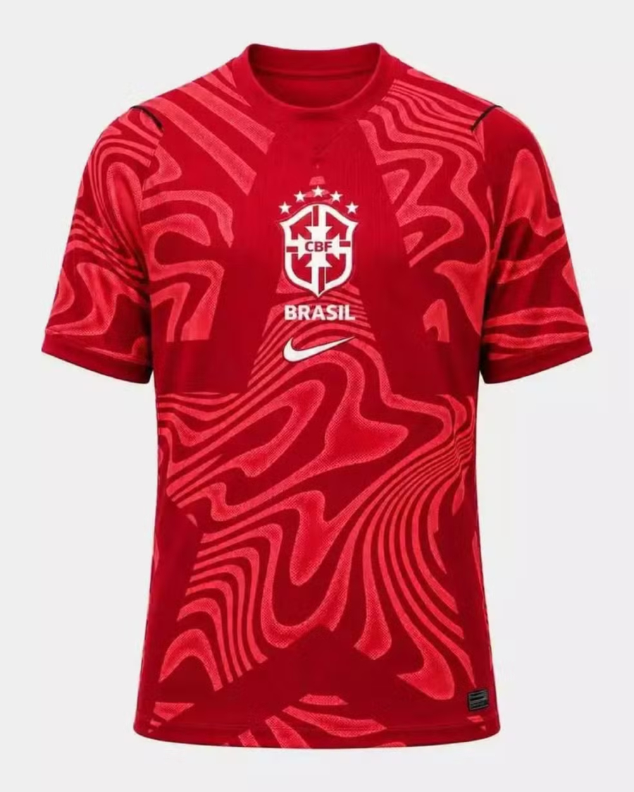 CBF veta uniforme vermelho para os goleiros.