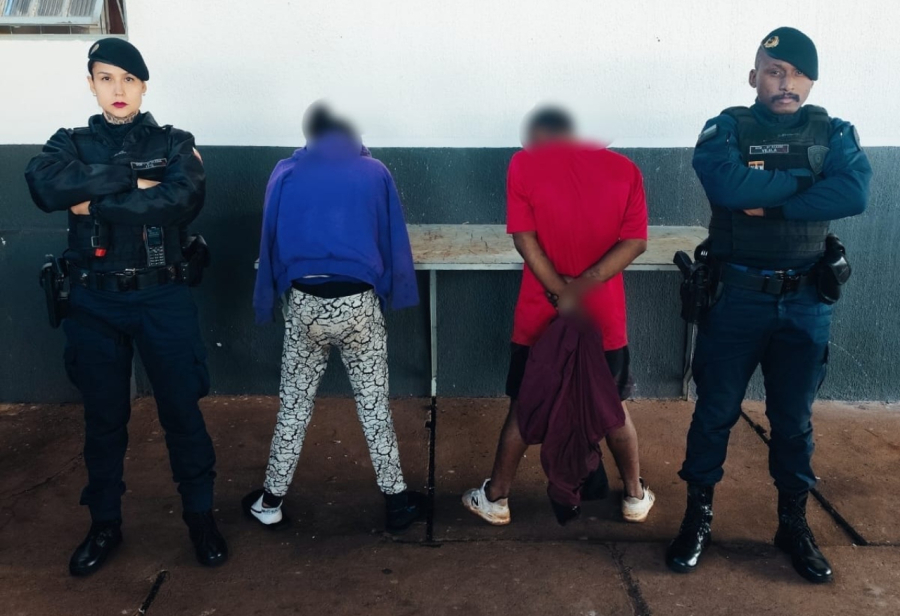 Casal é preso com pedras de crack.