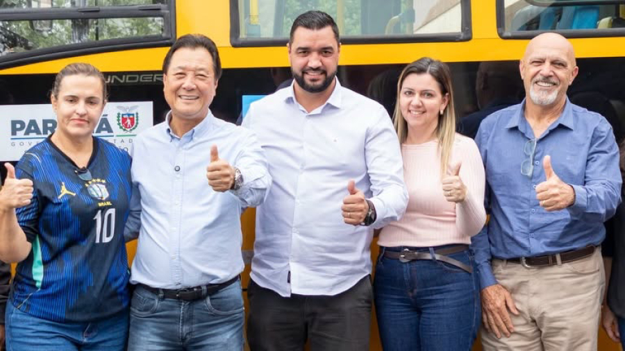 Município de Ângulo recebe novo ônibus escolar.