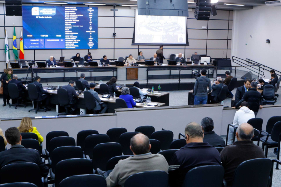 Motoristas e motoboys rejeitam proposta da Prefeitura de Maringá