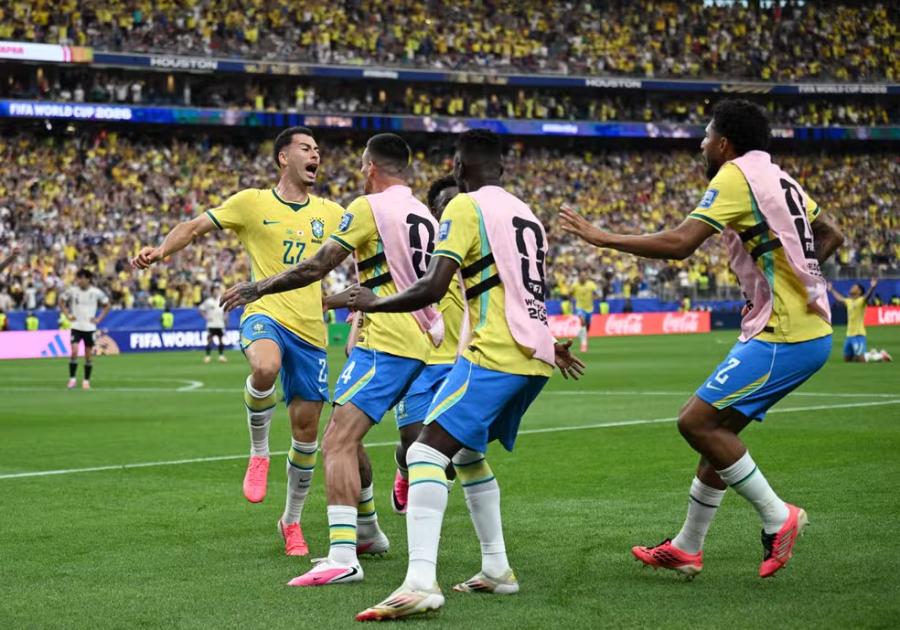 Brasil vira no fim contra o Japão.