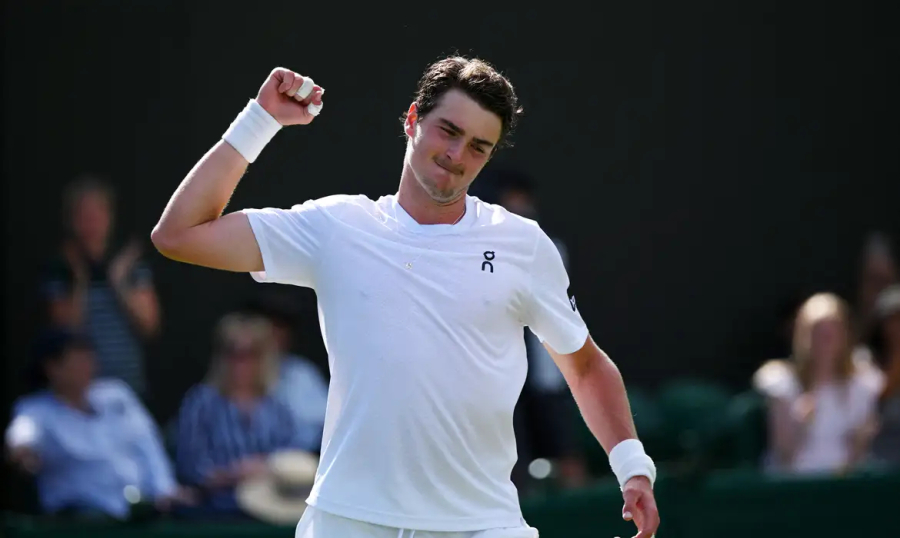 João Fonseca crava segunda vitória no Torneio de Wimbledon.