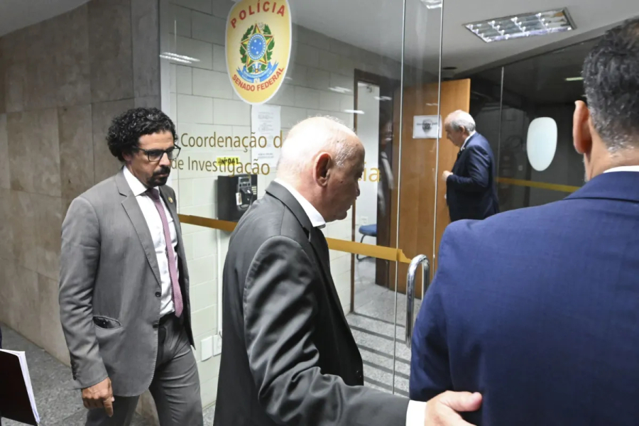 Advogados pedem revogação de prisão de investigados.