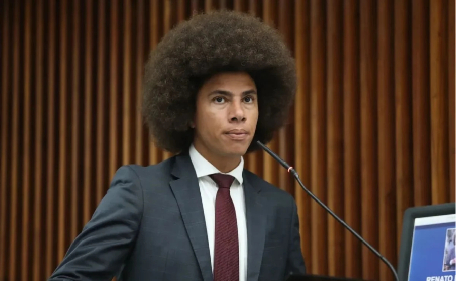 STF segura processo ético contra deputado Renato Freitas.