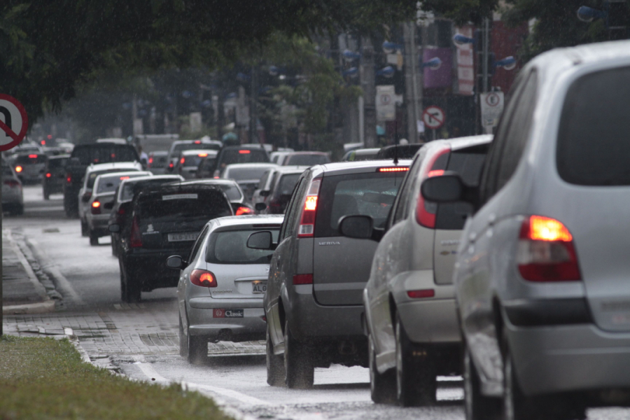 IPVA mais barato reduz inadimplência no Paraná.