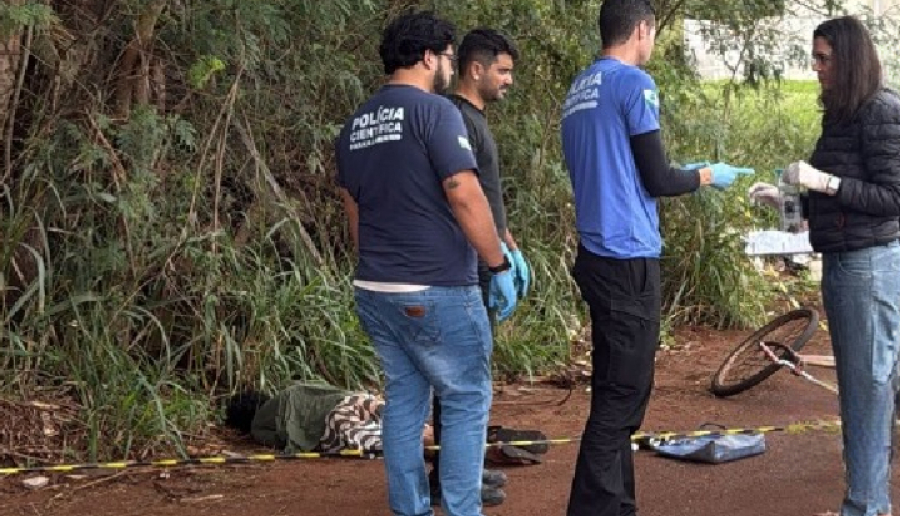 Mulher encontrada morta ao lado de bicicleta.