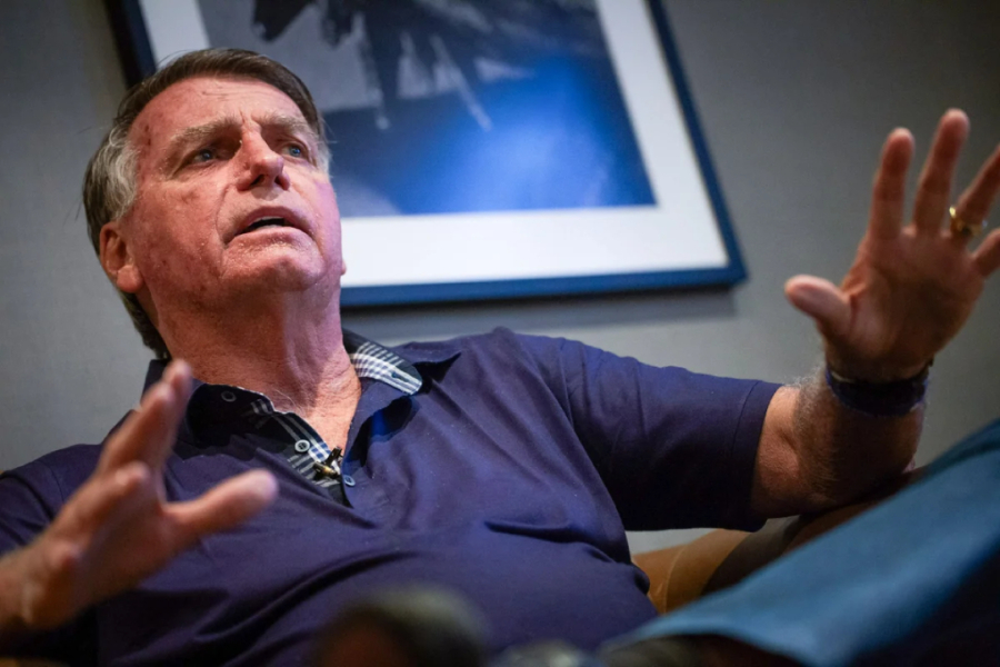  Moraes mantém prisão domiciliar de Bolsonaro