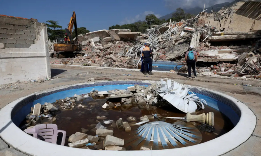 Mortes por terremotos chegam a 3,3 mil.