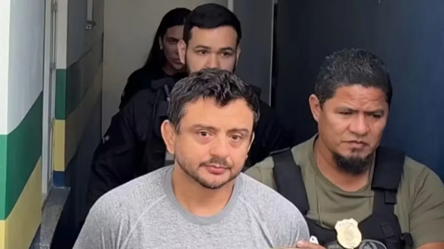 Preso por estuprar 7 alunas e “vendê-las”.