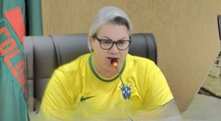 Vereadora Karina cobra esclarecimentos da Prefeitura.