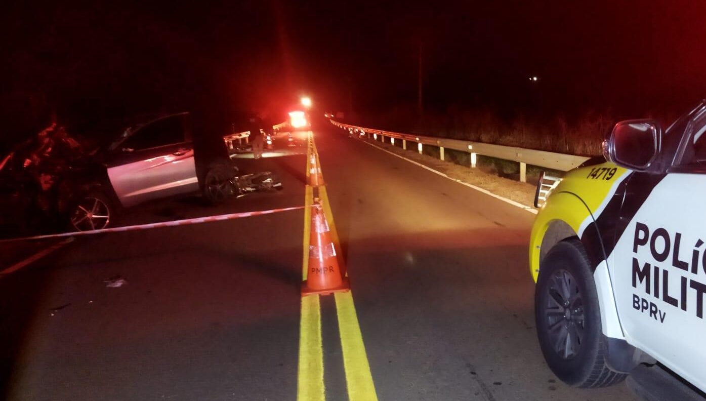 Motociclista e passageira morrem na PR-485.