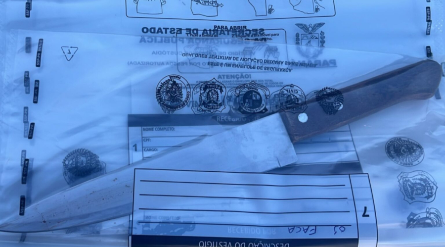 Homem morre após ser esfaqueado pela filha.