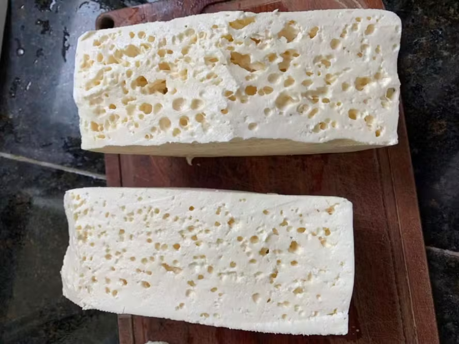 Furinho no queijo é bom sinal ou é contaminação?
