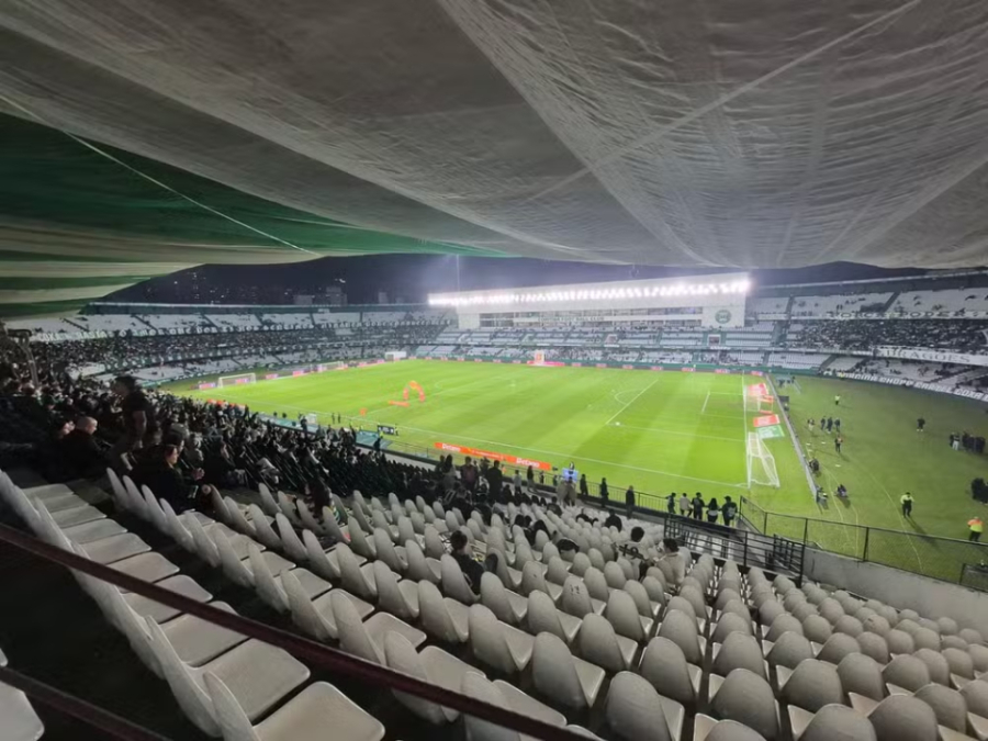 Coritiba x Palmeiras: onde assistir ao vivo, horário e escalações
