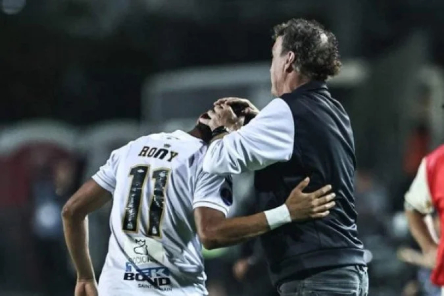 Cuca valoriza goleada do Santos por 4 a 1.