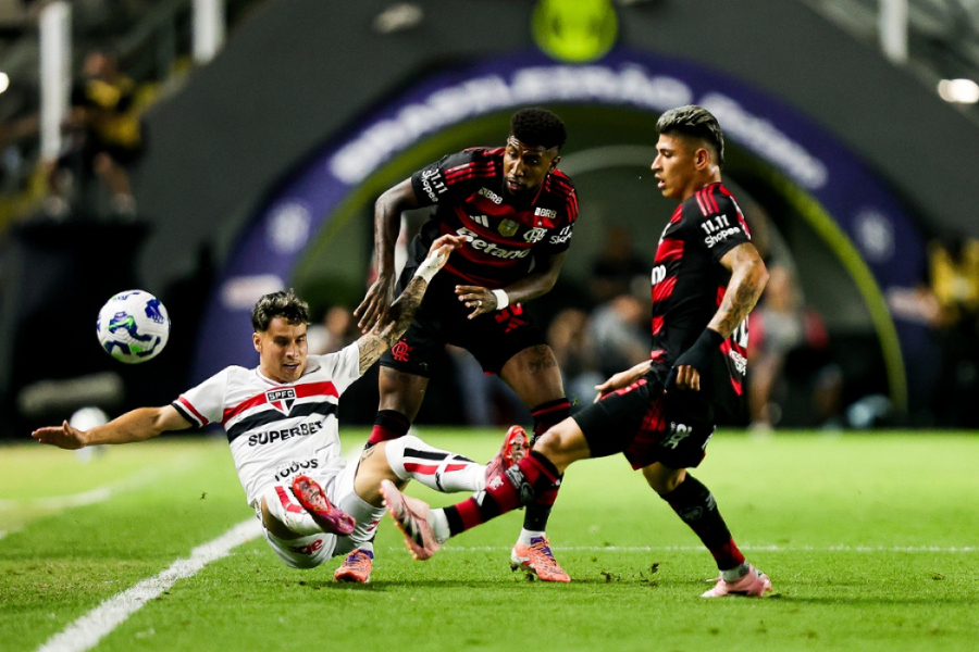 Goleada do Flamengo e virada do Furacão.