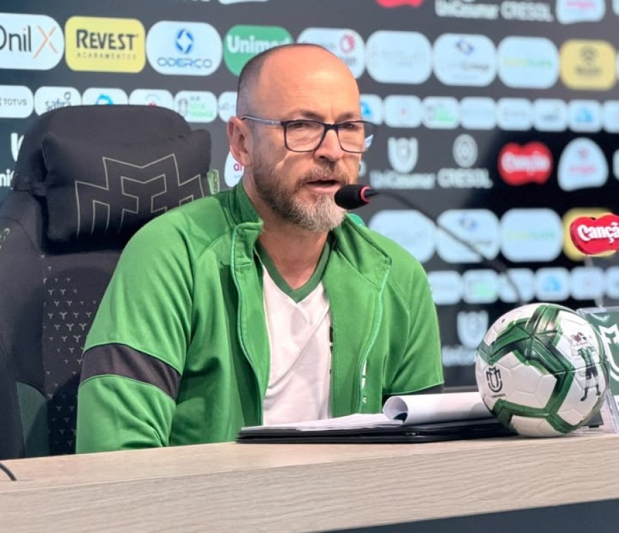 Maringá FC prepara confronto direto com o Floresta.