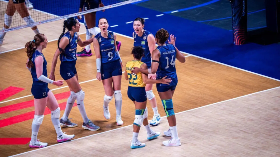 Brasil derruba Itália no tie-break