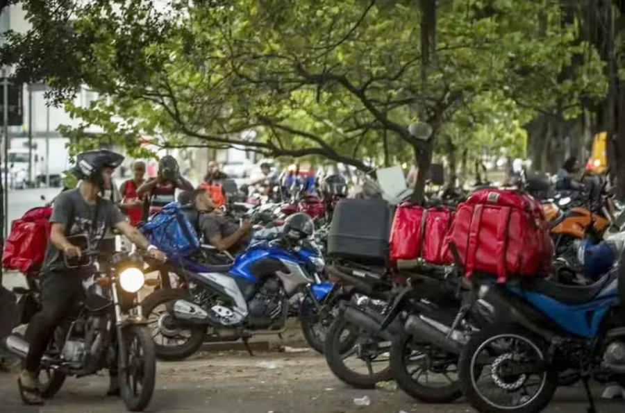 Motos e bikes elétricas que podem ser financiadas.