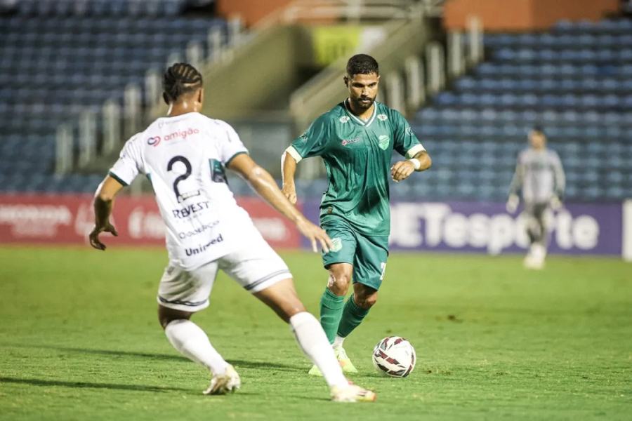 Floresta e Maringá ficam no 1 a 1 pela série C.