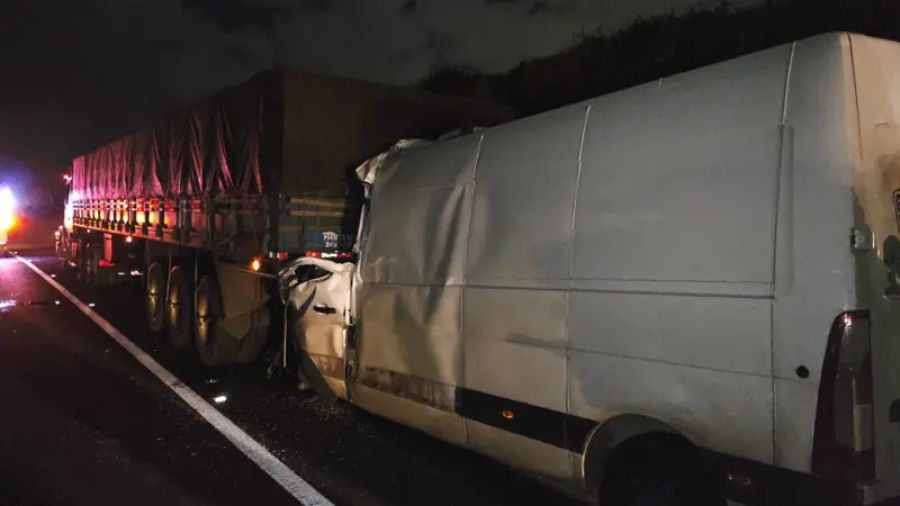 Colisão deixa dois mortos em Rolândia.