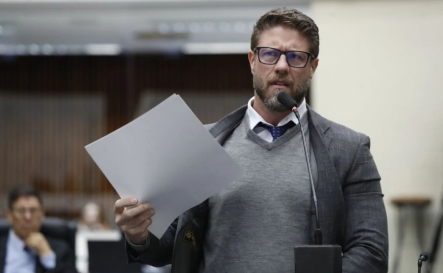 Requião Filho descarta vice petista.