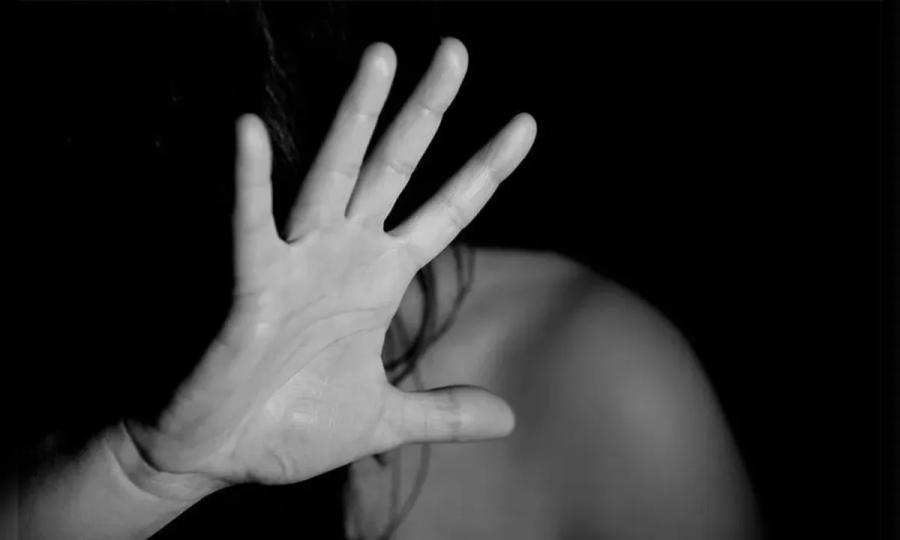 Mulher em tratamento é agredida por ex-marido.