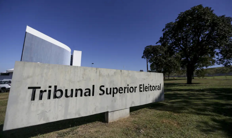 TSE cria conselho para monitorar as redes sociais.