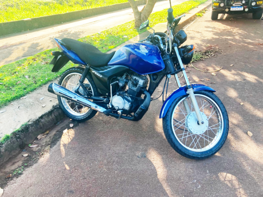 Moto com cerca de R$ 22 mil em débitos é recolhida