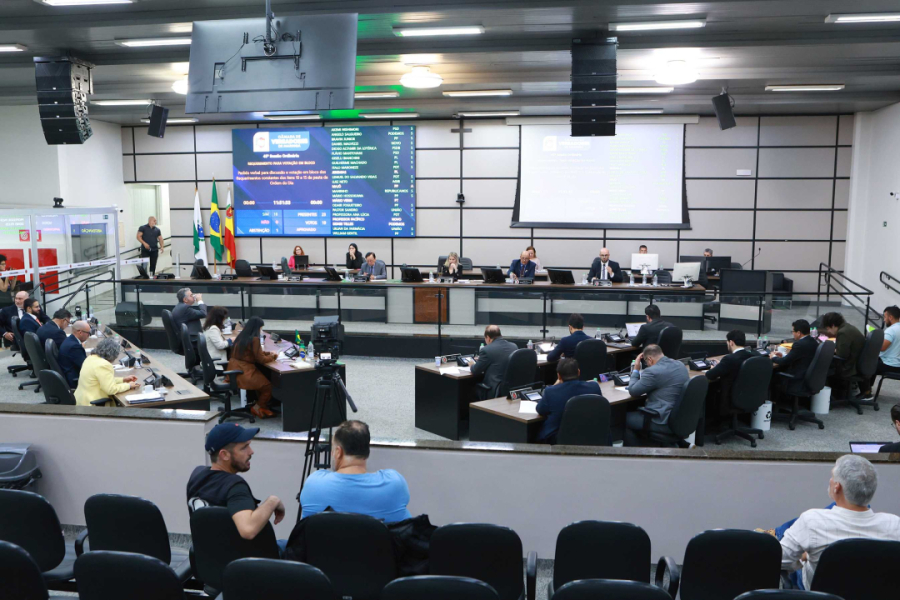 Vereadores aprovam mudanças financeiras
